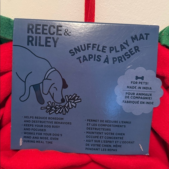 Reece & Riley Snuggle Play Mat For Pets - Picture 2 of 5